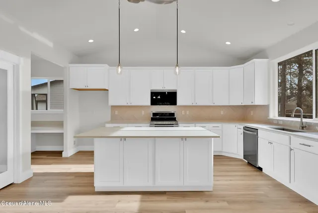 $798,405 | 15109 North Liane Lane, Rathdrum, ID 83858