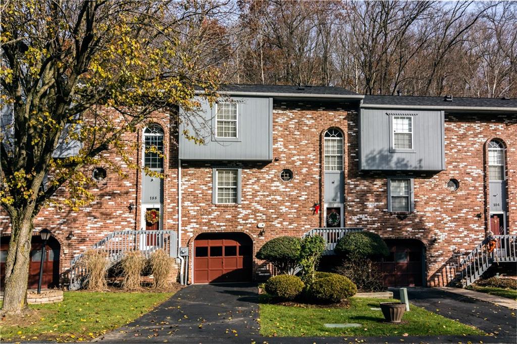 186 Old English Road Pittsburgh, PA 15237 - Photo 1 of 24 Gallery Image 1