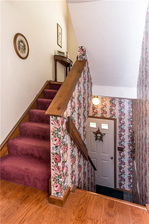 186 Old English Road Pittsburgh, PA 15237 - Photo 11 of 24 Gallery Image 11