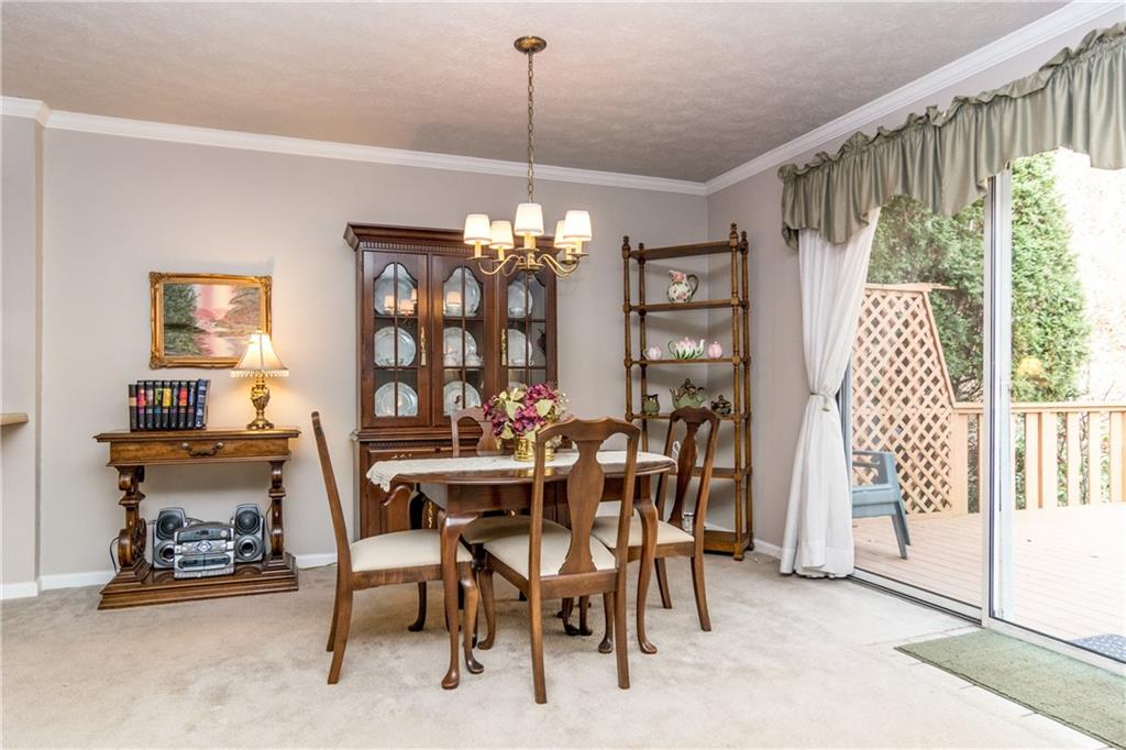 186 Old English Road Pittsburgh, PA 15237 - Photo 5 of 24 Gallery Image 5