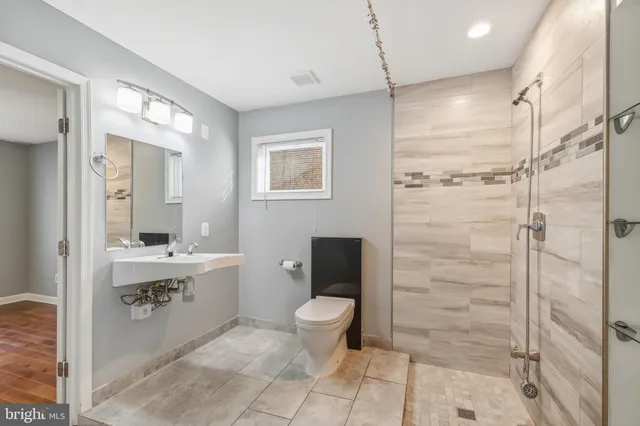 $875,000 | 8817 Lagrange Street, Lorton, VA 22079