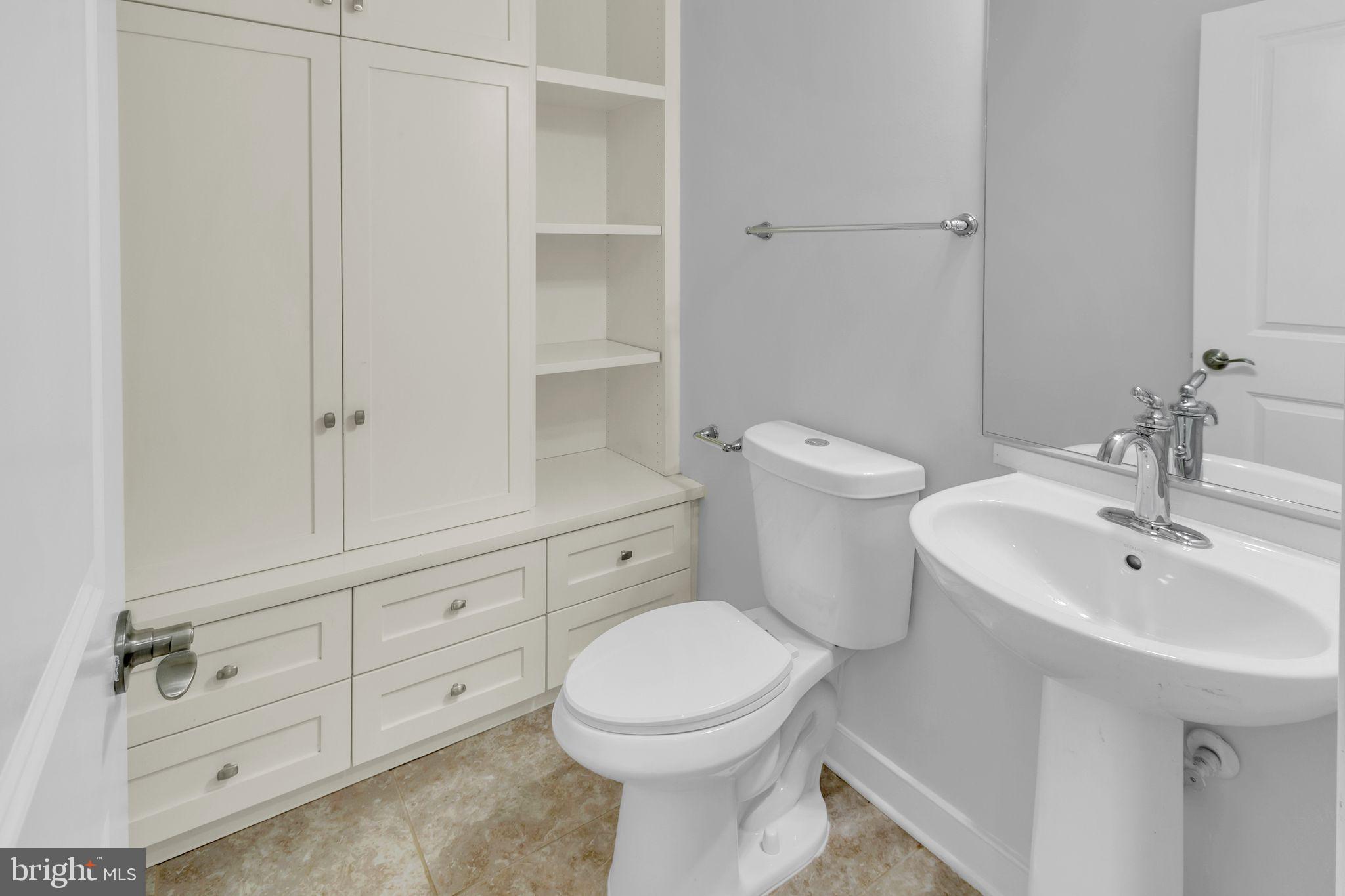 9802 Fields Road Gaithersburg, MD 20878 - Photo 20 of 51