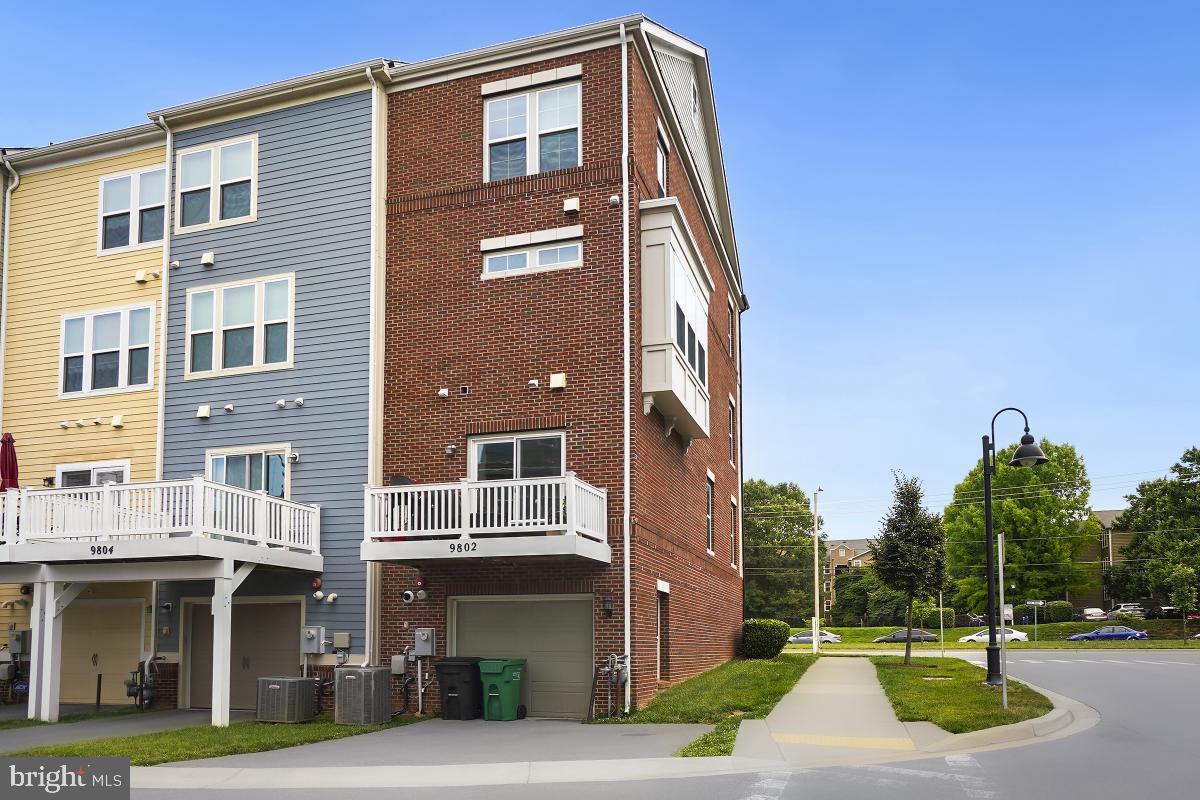 9802 Fields Road Gaithersburg, MD 20878 - Photo 5 of 51