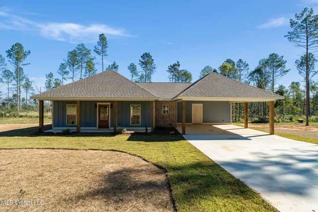 $284,500 | 525 Shirley Sanford Road, Seminary, MS 39479