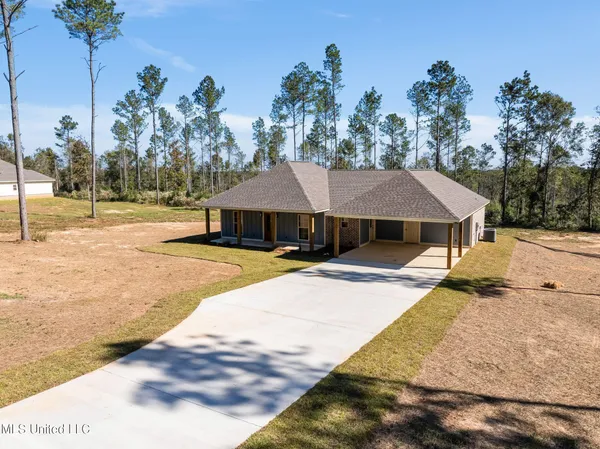 $284,500 | 525 Shirley Sanford Road, Seminary, MS 39479