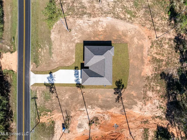 $284,500 | 525 Shirley Sanford Road, Seminary, MS 39479