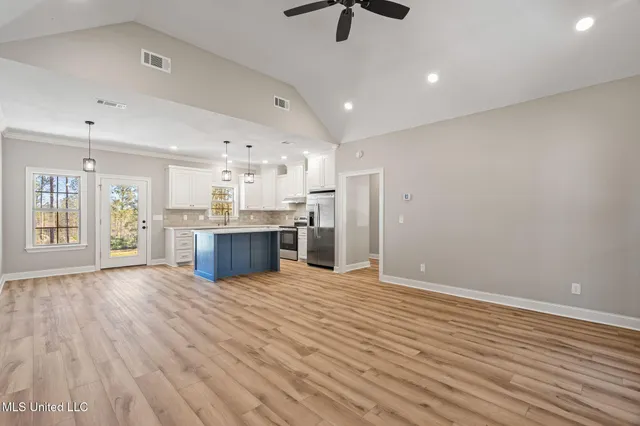 $284,500 | 525 Shirley Sanford Road, Seminary, MS 39479