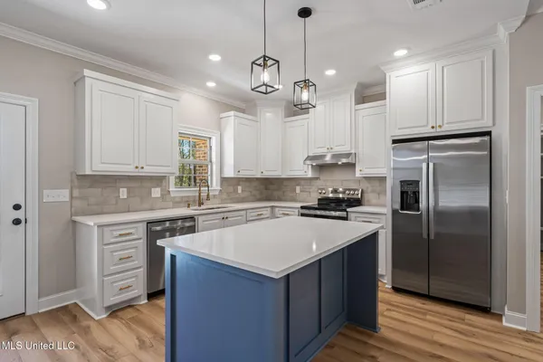 $284,500 | 525 Shirley Sanford Road, Seminary, MS 39479