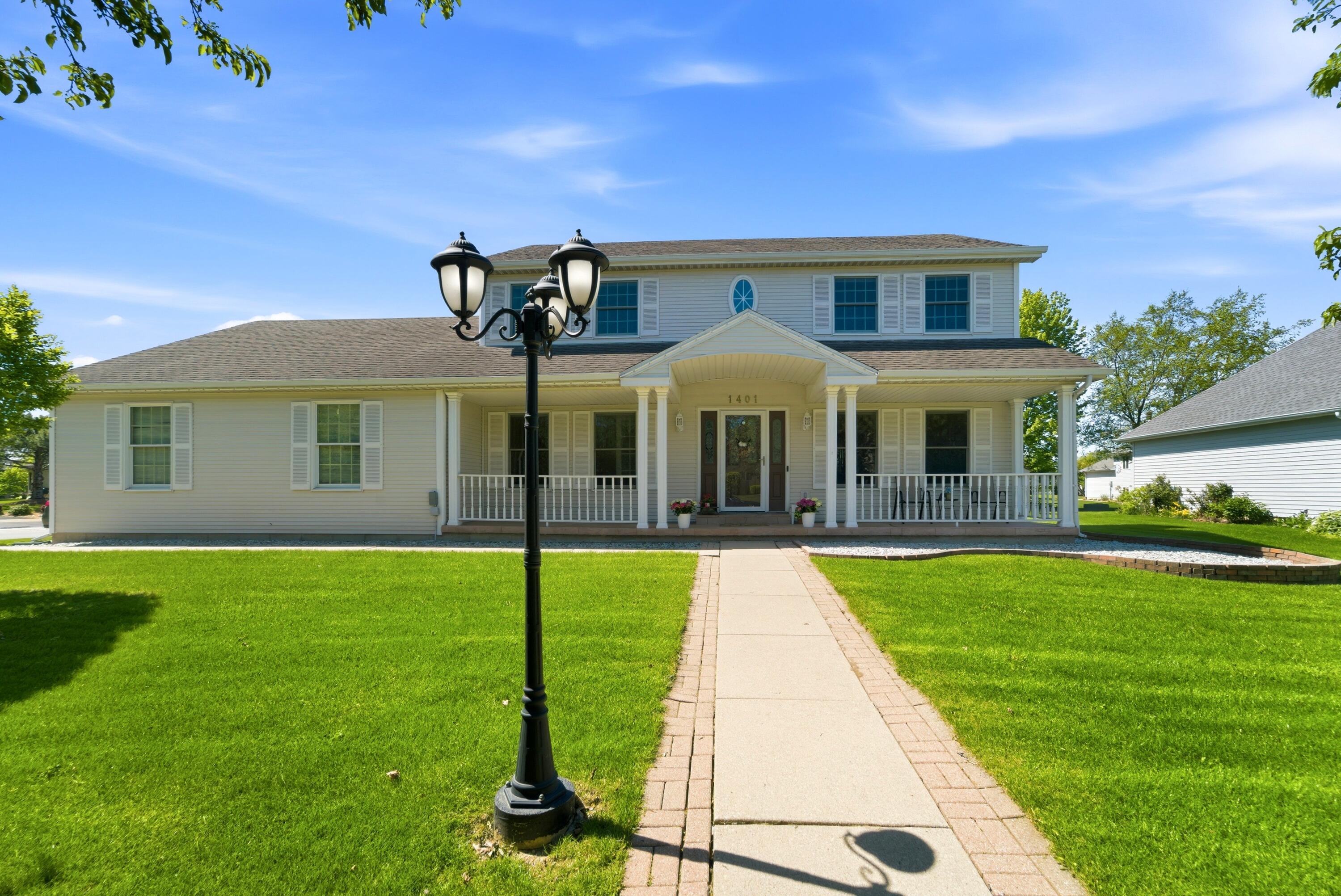 1401 West 95th Place Crown Point, IN 46307 - Photo 1 of 47 3000x2005