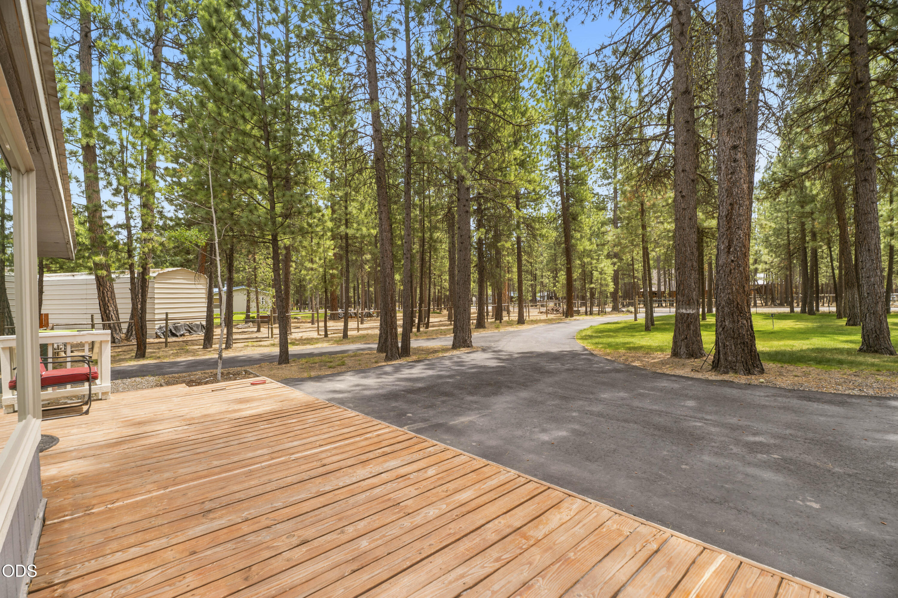 14870 Springwood Road La Pine, OR 97739 - Photo 46 of 49
