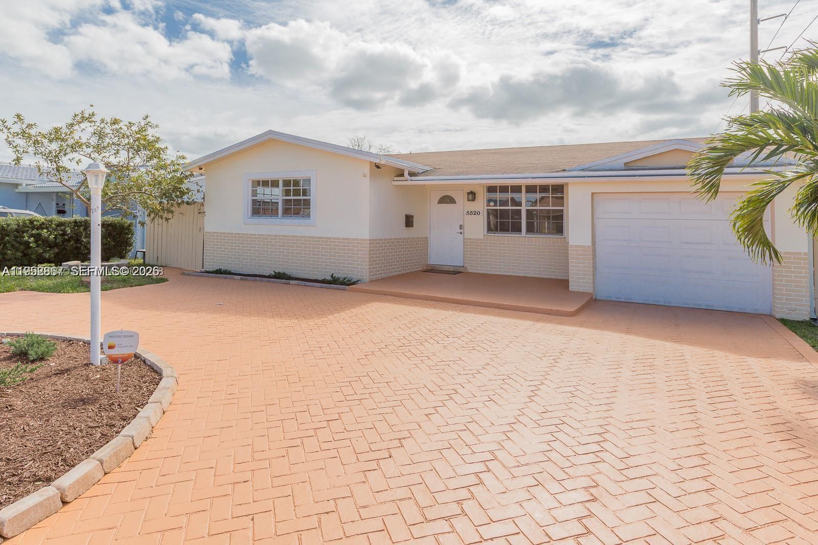 5520 Hayes Street, Unit 5520 Hollywood, FL 33021 - Photo 1 of 26