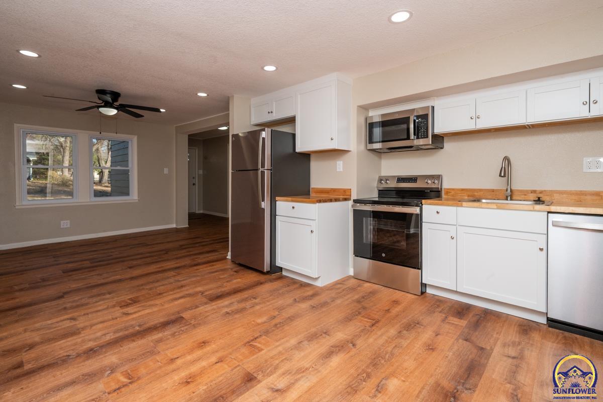 3205 Southwest Munson Avenue Topeka, KS 66604 - Photo 10 of 17