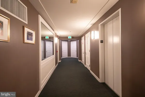 $2,295 | 100 Harborview Drive, Unit 1106, Baltimore, MD 21230