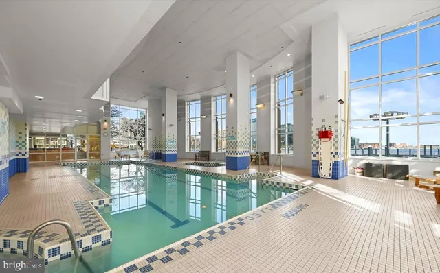 $2,400 | 100 Harborview Drive, Unit 1106, Baltimore, MD 21230