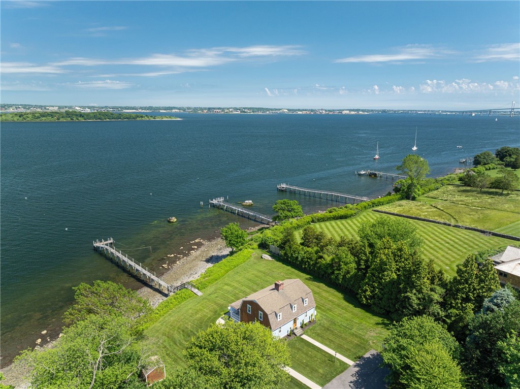 376 East Shore Road Jamestown, RI 02835 - Photo 5 of 37