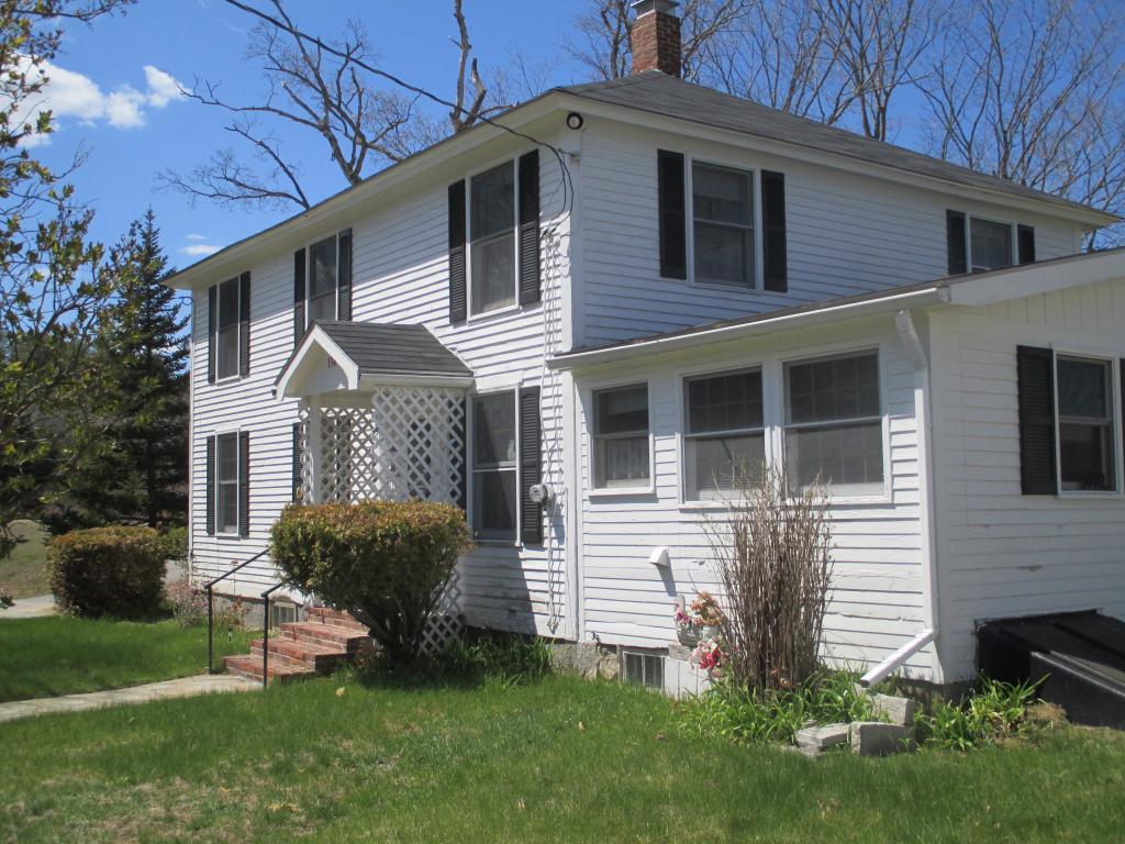 134 Cross Mill Road Northfield, NH 03276 - Photo 3 of 32