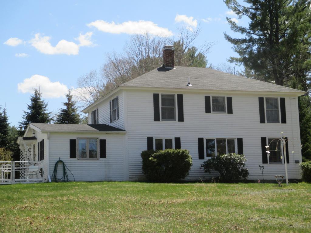134 Cross Mill Road Northfield, NH 03276 - Photo 4 of 32