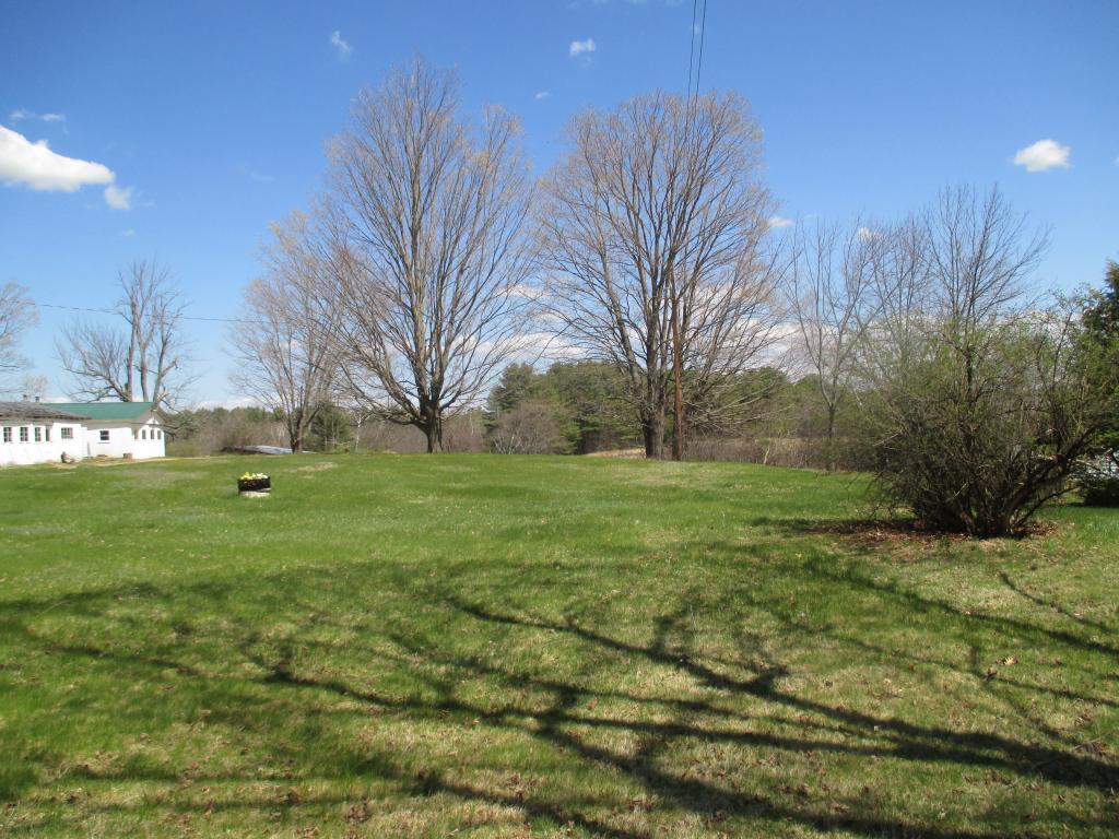 134 Cross Mill Road Northfield, NH 03276 - Photo 6 of 32