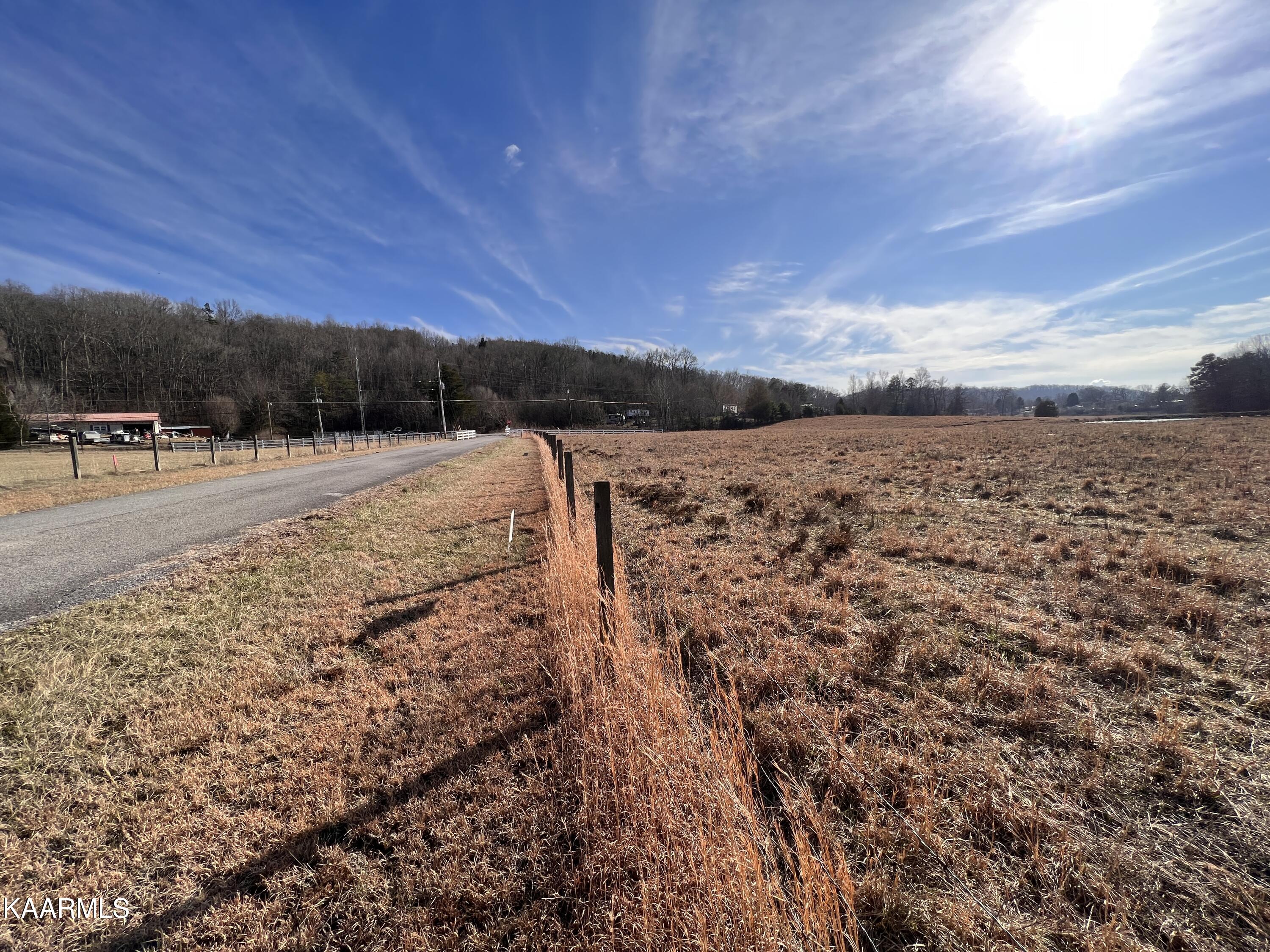 4 R Browns Peninsula Road Kingston, TN 37763 - Photo 16 of 21 4R-18
