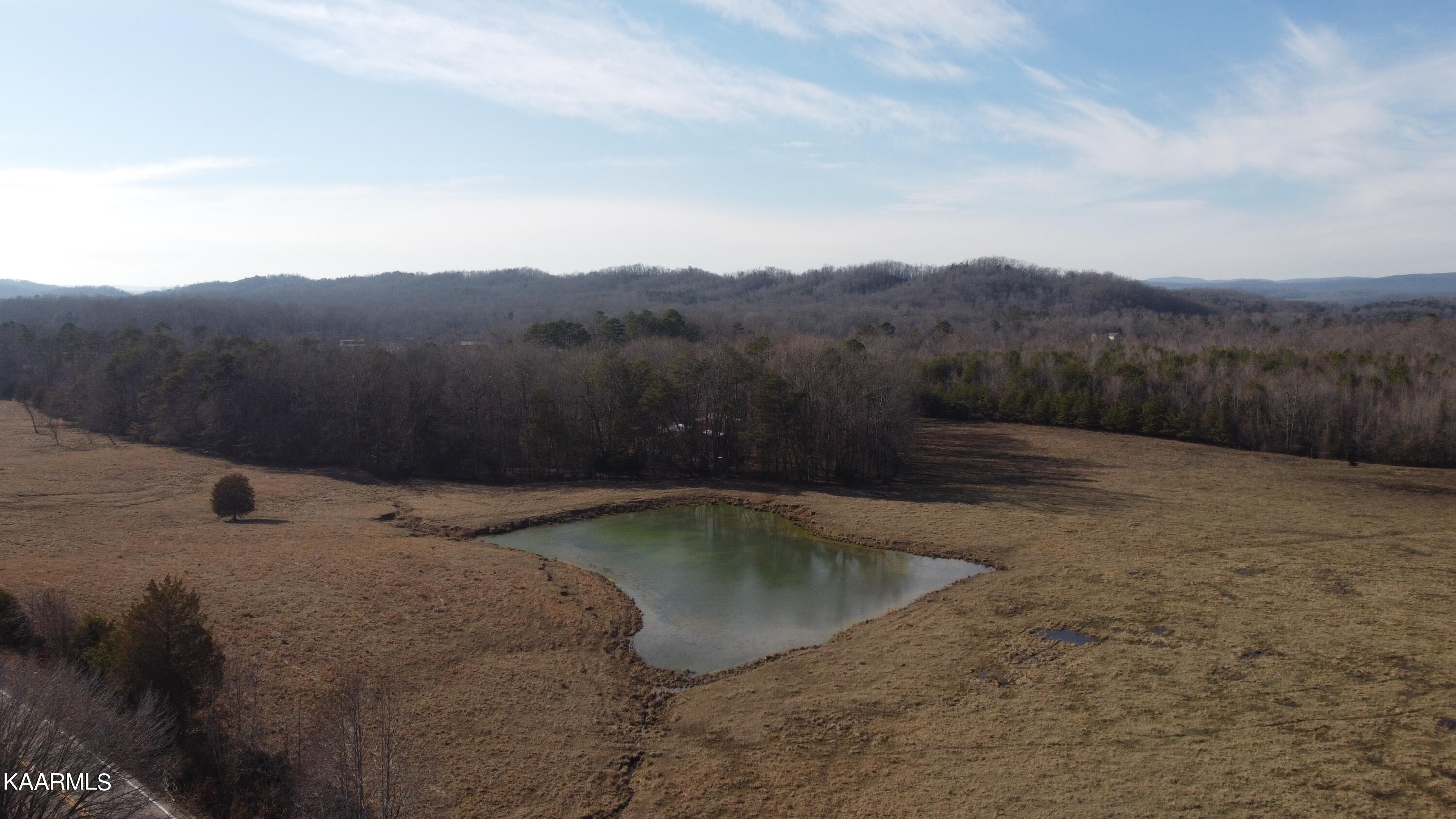 4 R Browns Peninsula Road Kingston, TN 37763 - Photo 8 of 21 4R-10
