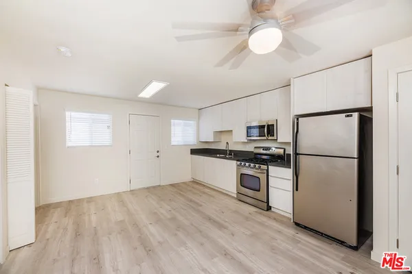 $1,600 | 4088 137th Street, Unit C, Hawthorne, CA 90250