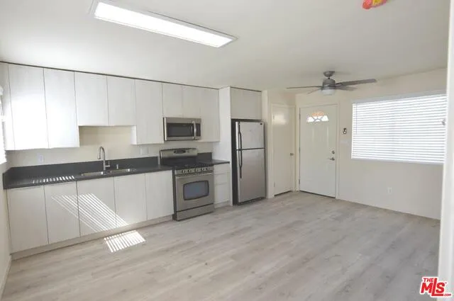 $1,600 | 4088 137th Street, Unit C, Hawthorne, CA 90250