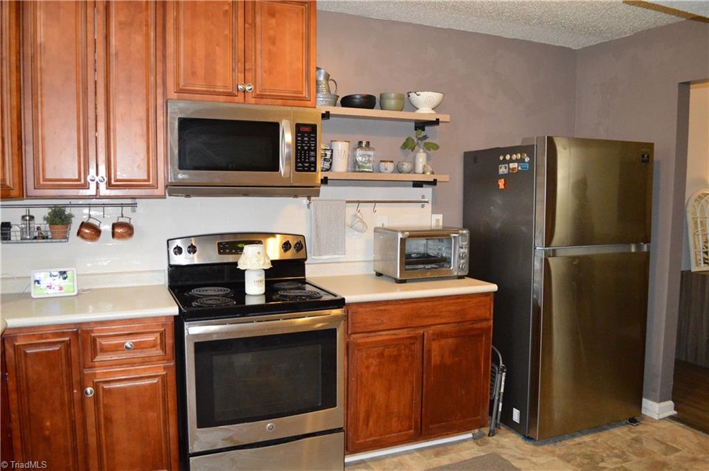 1704 North Hamilton Street, Unit F High Point, NC 27262 - Photo 3 of 22 Gallery Image 3
