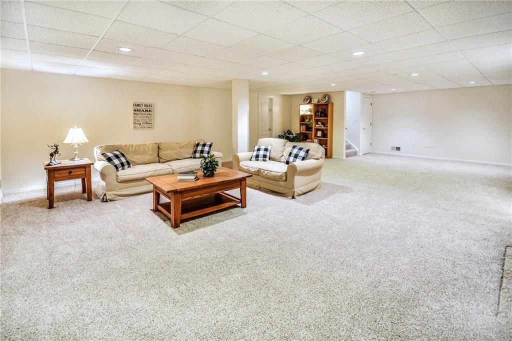 4222 Clendenning Road Gibsonia, PA 15044 - Photo 15 of 25 Gallery Image 15