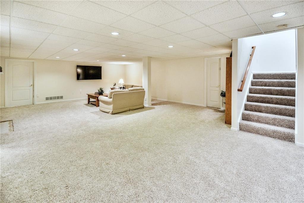 4222 Clendenning Road Gibsonia, PA 15044 - Photo 17 of 25 Gallery Image 17