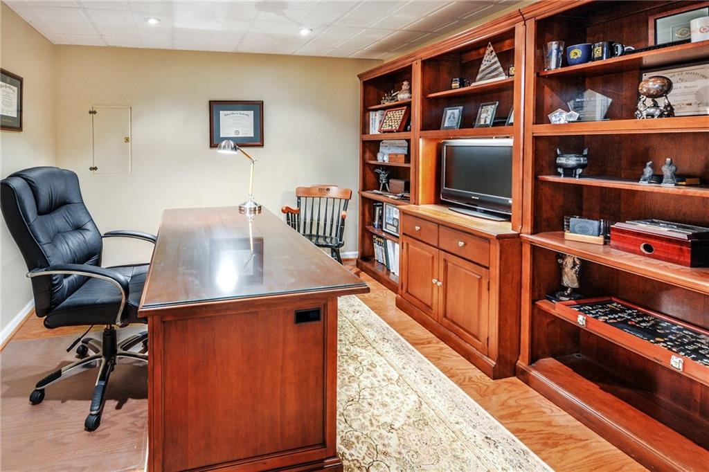 4222 Clendenning Road Gibsonia, PA 15044 - Photo 18 of 25 Gallery Image 18