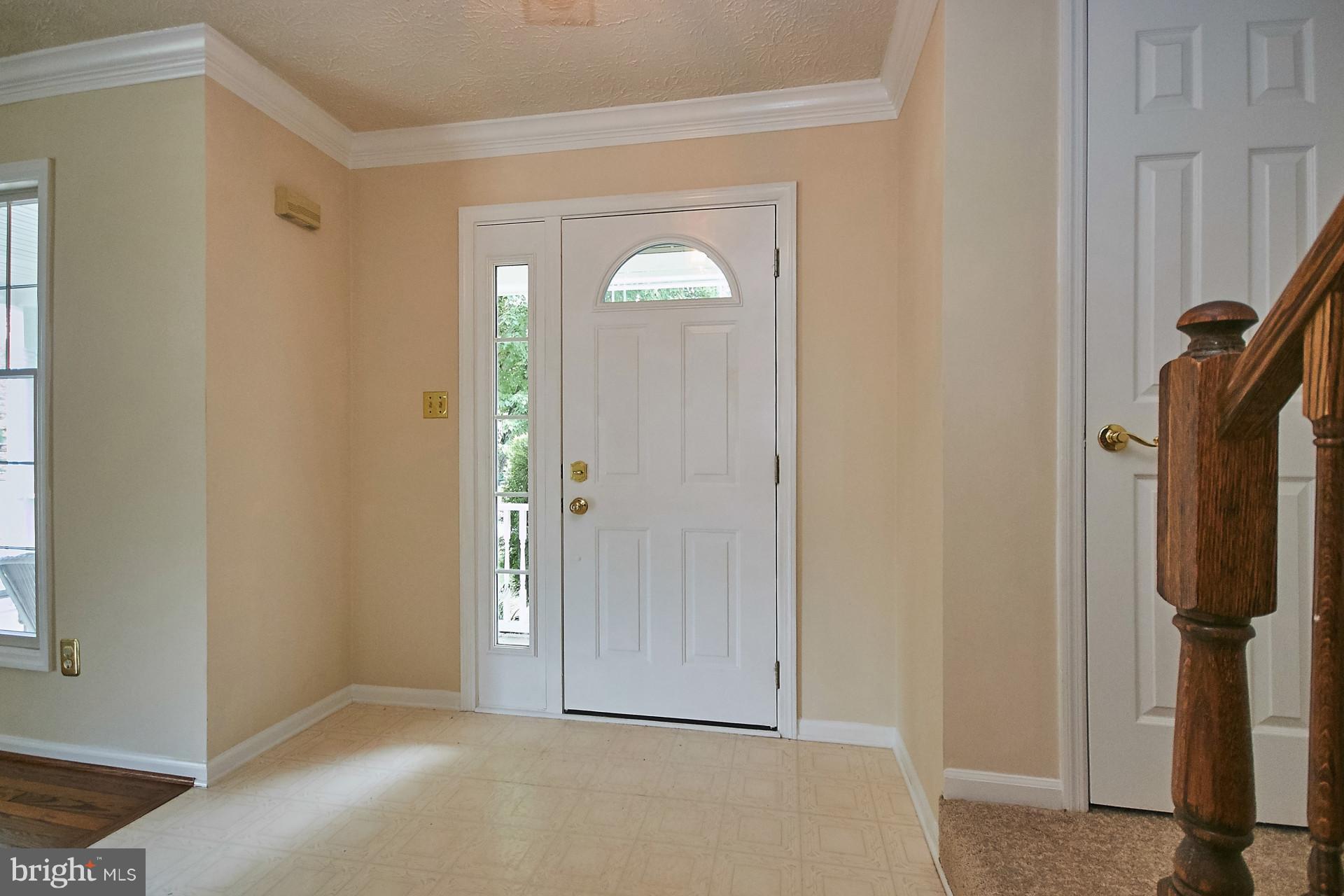 1935 Beech Road Sterling, VA 20164 - Photo 5 of 28 Interior (General)