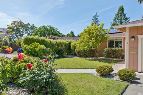 $945,000 | 724 Alice Street, Novato, CA 94945