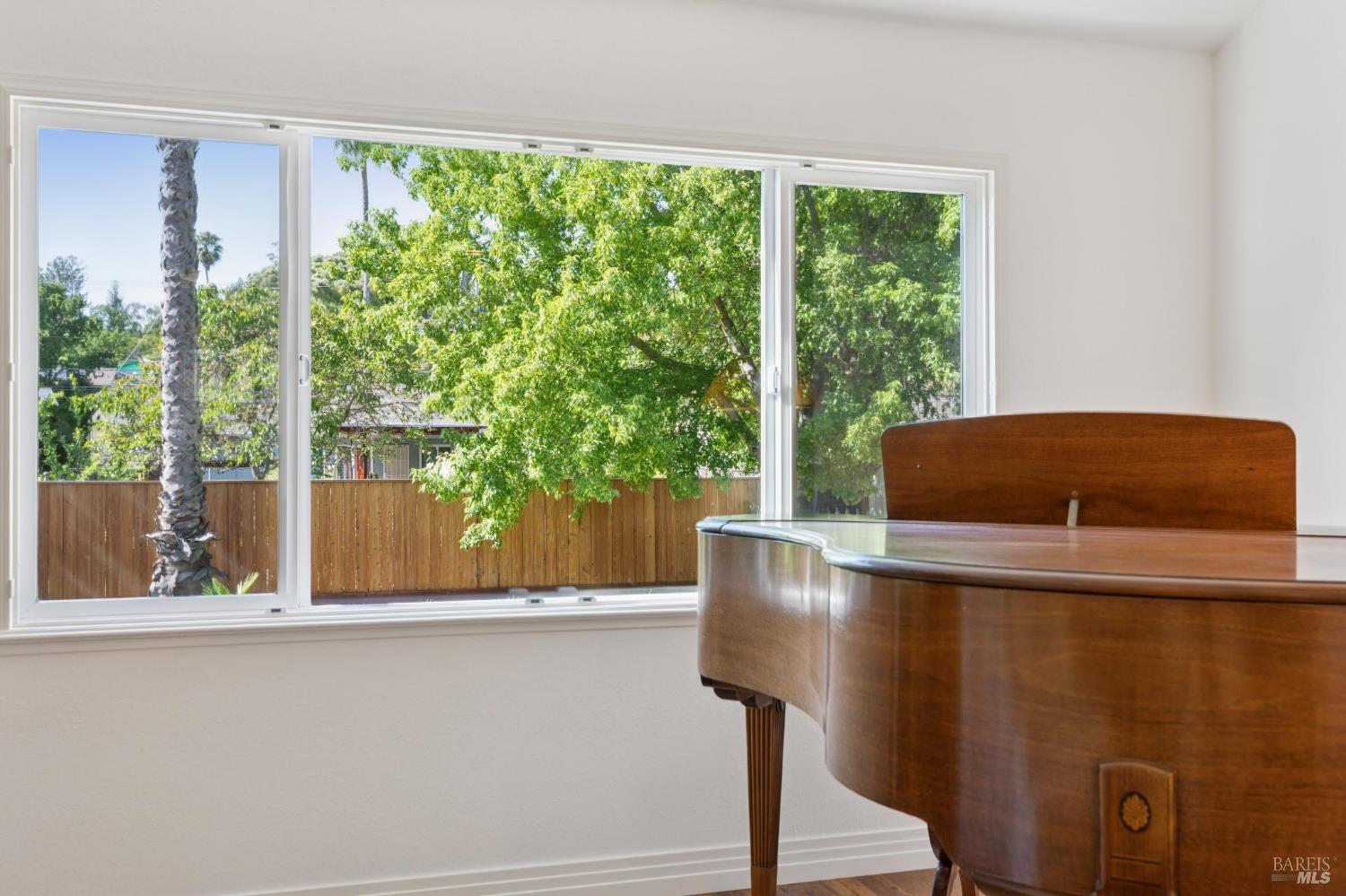 724 Alice Street Novato, CA 94945 - Photo 9 of 51