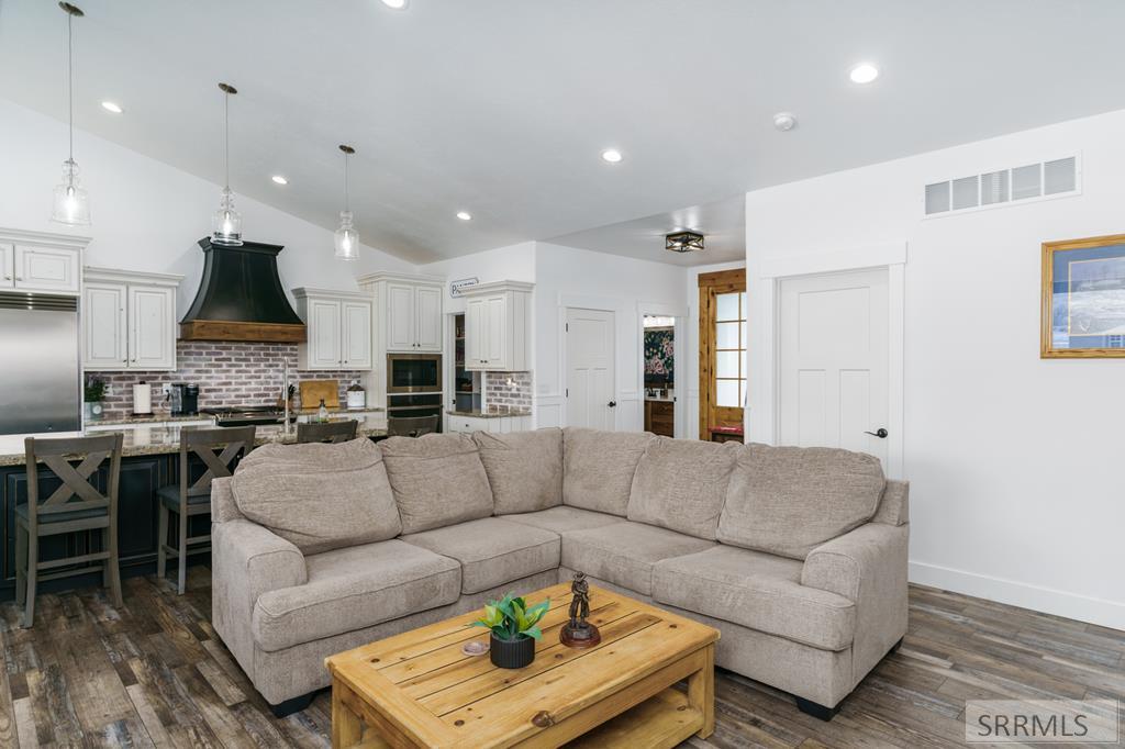 250 East Pidcock Road Inkom, ID 83245 - Photo 13 of 75