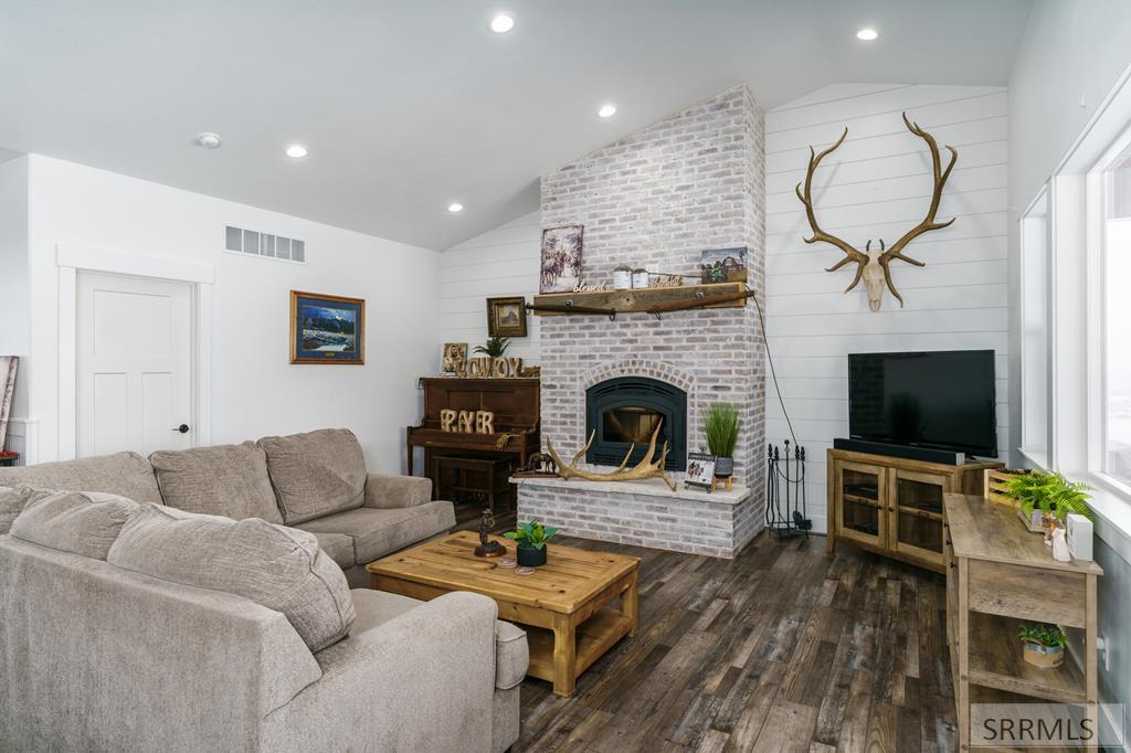 250 East Pidcock Road Inkom, ID 83245 - Photo 14 of 75