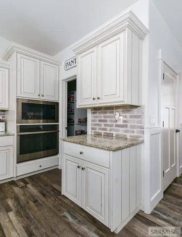 $850,000 | 250 East Pidcock Road, Inkom, ID 83245