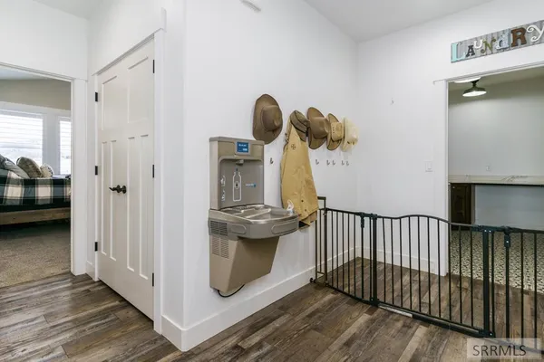 $850,000 | 250 East Pidcock Road, Inkom, ID 83245