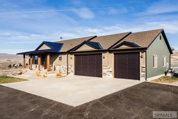 $850,000 | 250 East Pidcock Road, Inkom, ID 83245