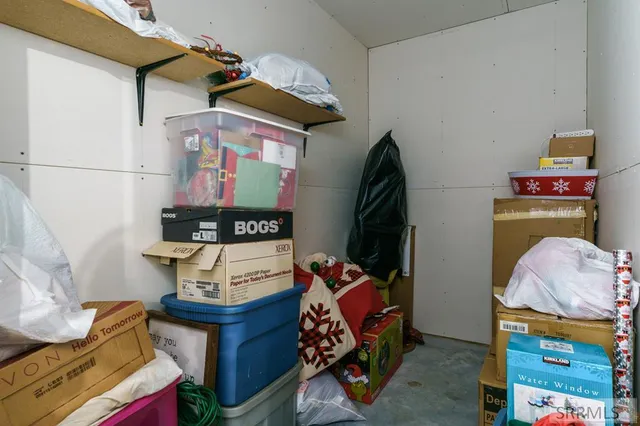 $850,000 | 250 East Pidcock Road, Inkom, ID 83245