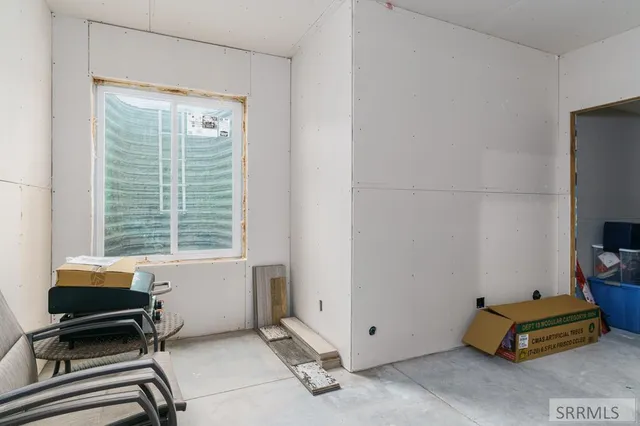 $850,000 | 250 East Pidcock Road, Inkom, ID 83245