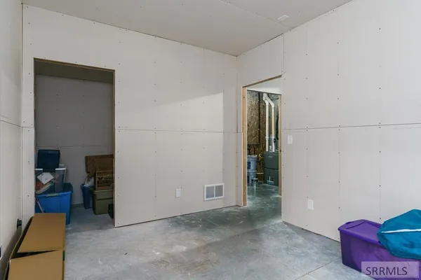 $850,000 | 250 East Pidcock Road, Inkom, ID 83245