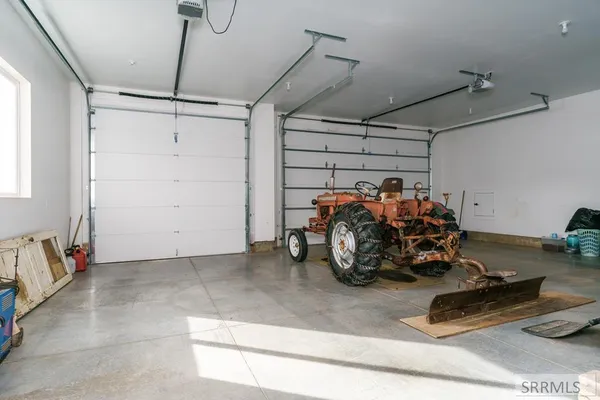 $850,000 | 250 East Pidcock Road, Inkom, ID 83245