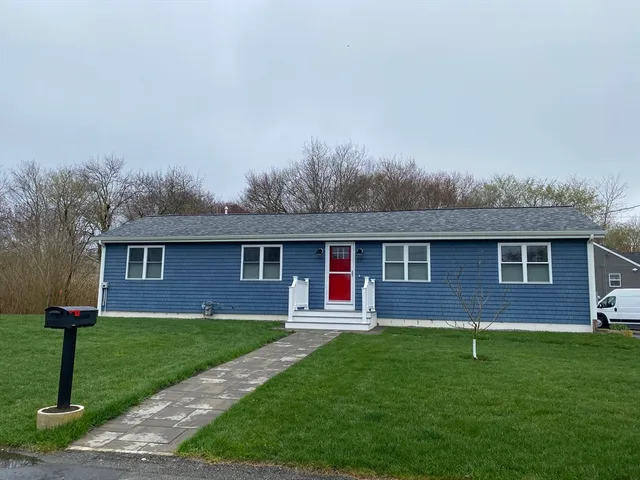 $2,700 | 27 Lees River Drive, Swansea, MA 02777