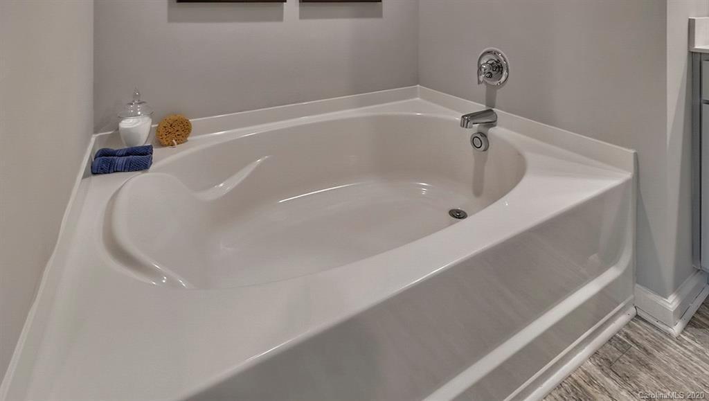 1035 Elliott Road, Unit 4041 Charlotte, NC 28216 - Photo 29 of 37 Gallery Image 29