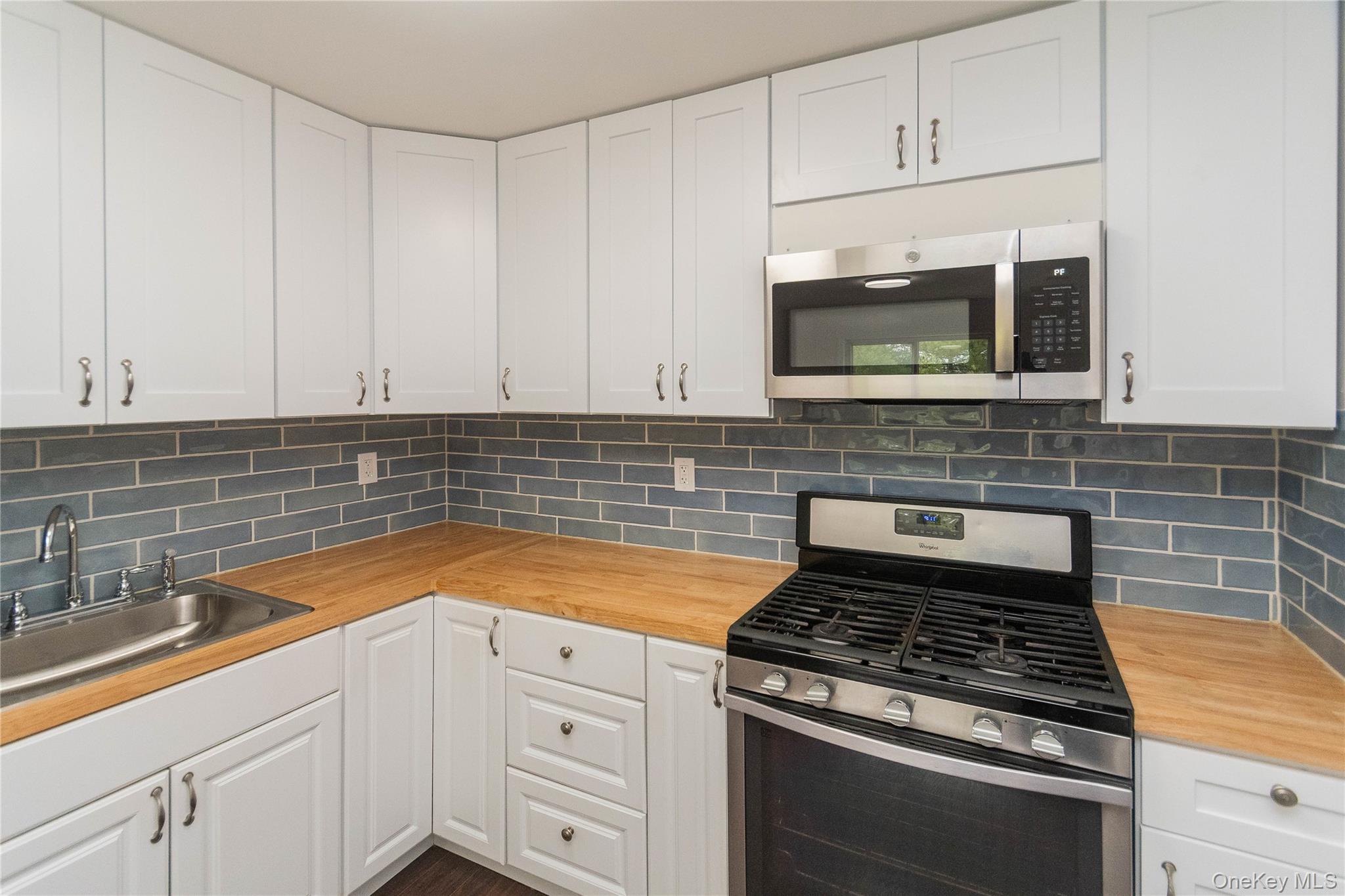 11 Fishkill Glen, Unit G Fishkill, NY 12524 - Photo 11 of 23