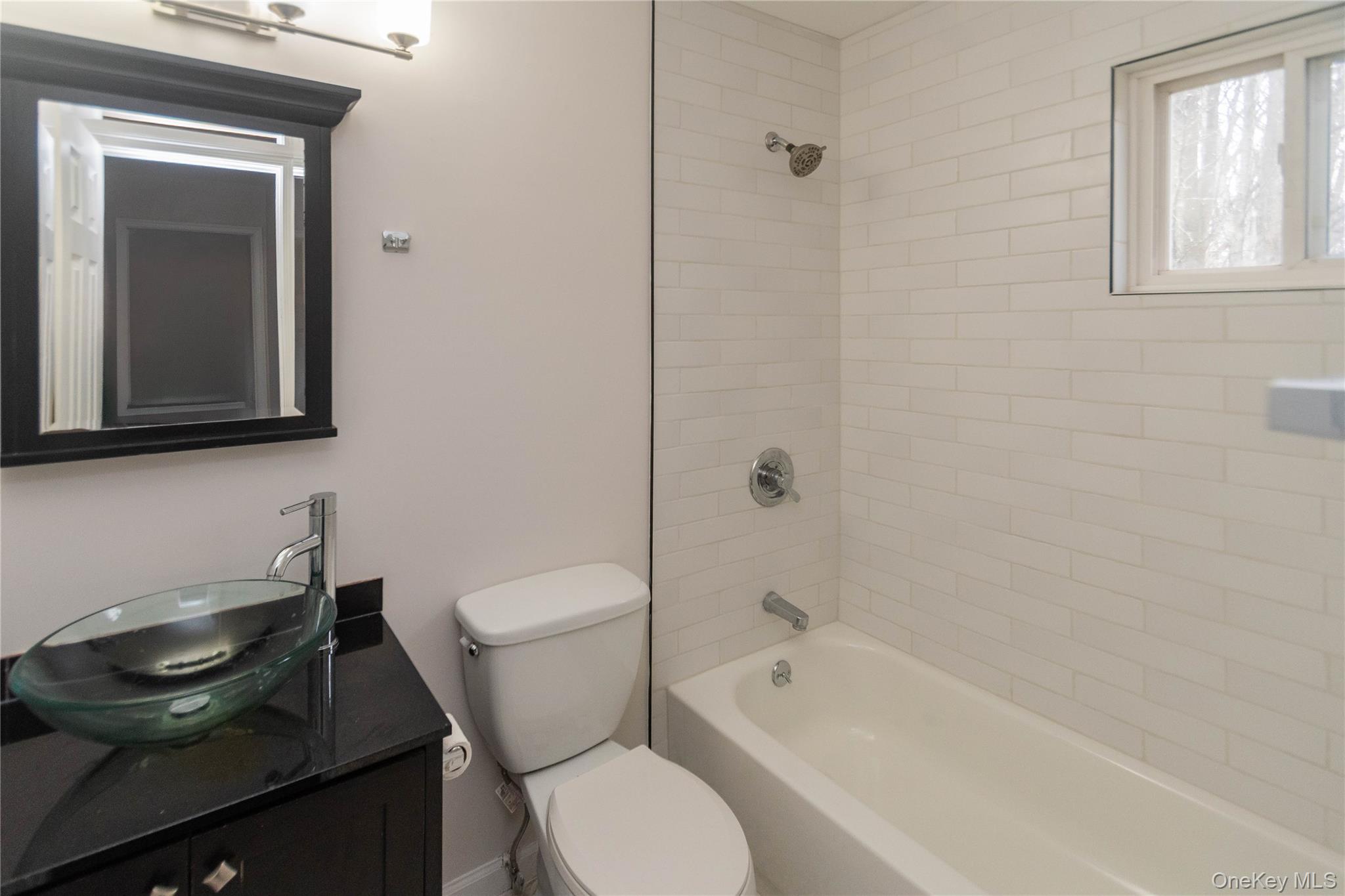 11 Fishkill Glen, Unit G Fishkill, NY 12524 - Photo 13 of 23