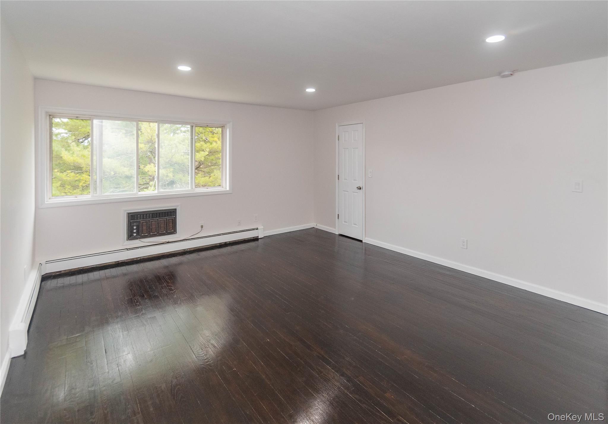 11 Fishkill Glen, Unit G Fishkill, NY 12524 - Photo 15 of 23