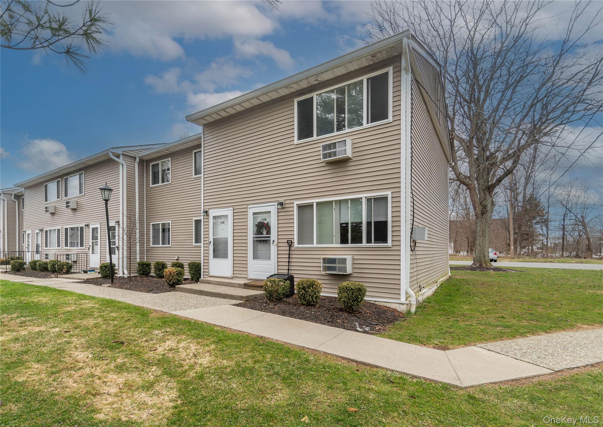 11 Fishkill Glen, Unit G Fishkill, NY 12524 - Photo 7 of 23