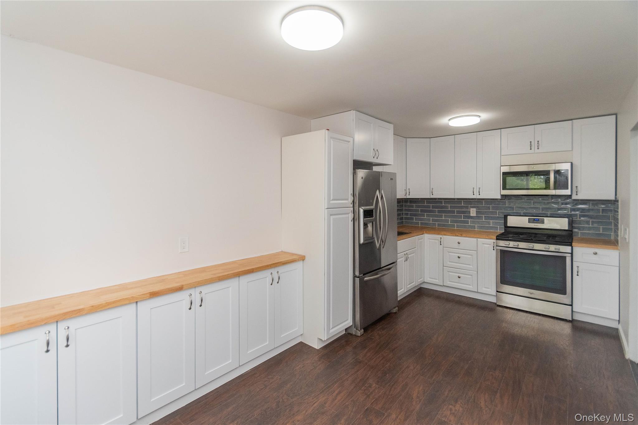 11 Fishkill Glen, Unit G Fishkill, NY 12524 - Photo 10 of 23