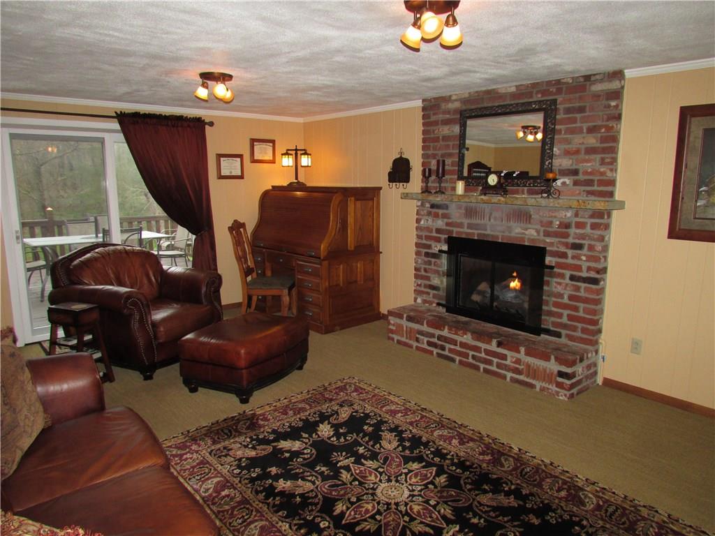 630 Fallen Timber Road Elizabeth, PA 15037 - Photo 11 of 25 Family room with sliding glass doors to deck and fabulous back yard